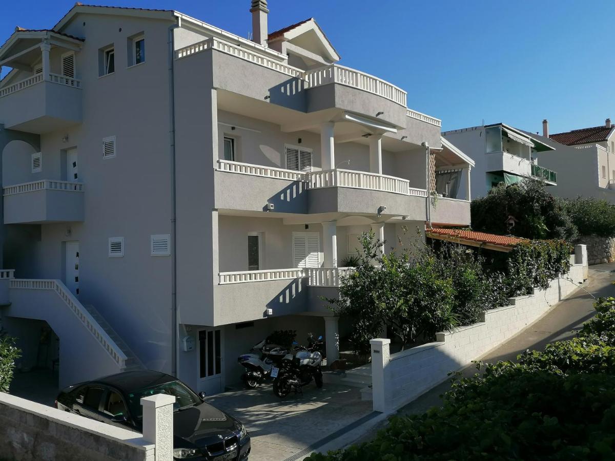 Apartments Iris Hvar Town Exterior foto