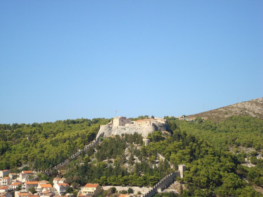 Apartments Iris Hvar Town Exterior foto